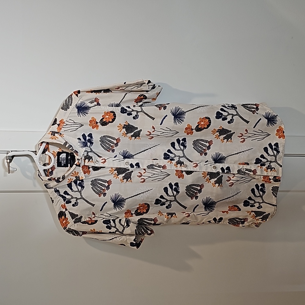 The North Face Desert Floral Pattern Short Sleeve Button Down